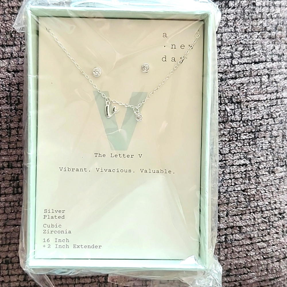 Necklace And Earring Set